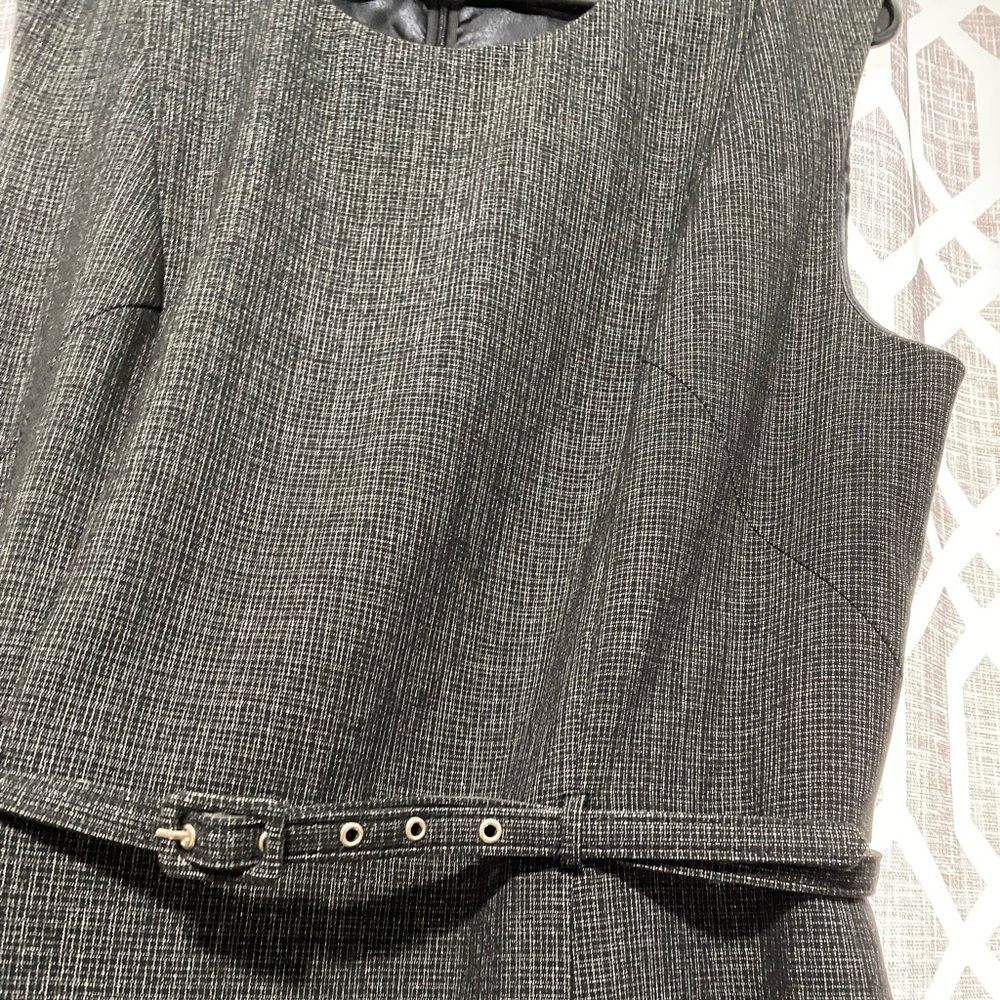 Peck & peck black and silver belted dress